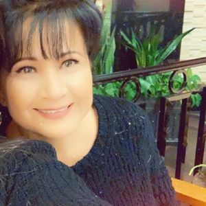 Meet your Posher, Alma